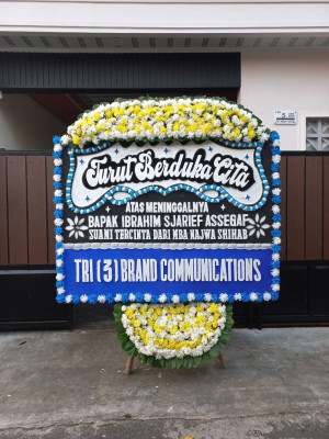 Papan Bunga Duka di Hutamonu